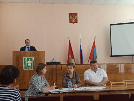 31.10.2023 года – состоялось очередное заседание   Комаричского районный Совет народных депутатов. 